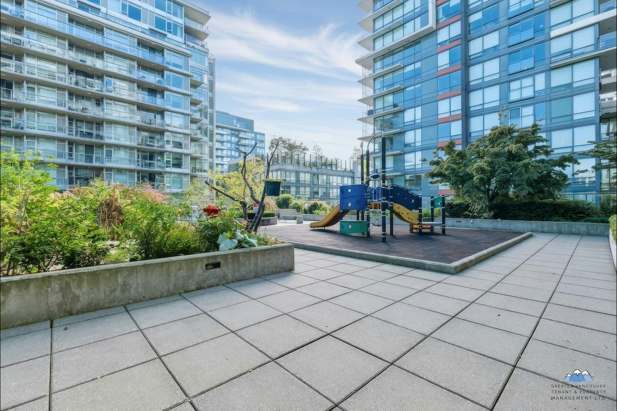 1708 Columbia Street, Vancouver, BC, V5Y 0H7 - 21