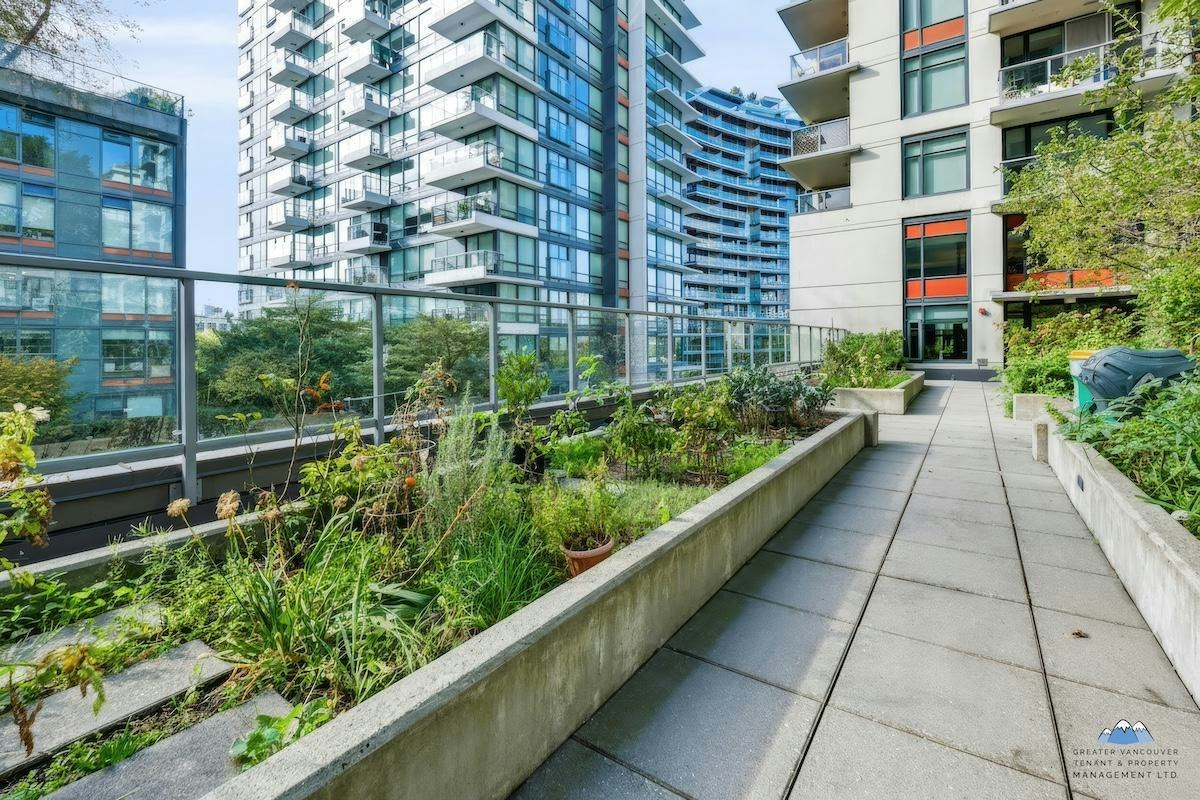 1708 Columbia Street, Vancouver, BC, V5Y 0H7 - 15