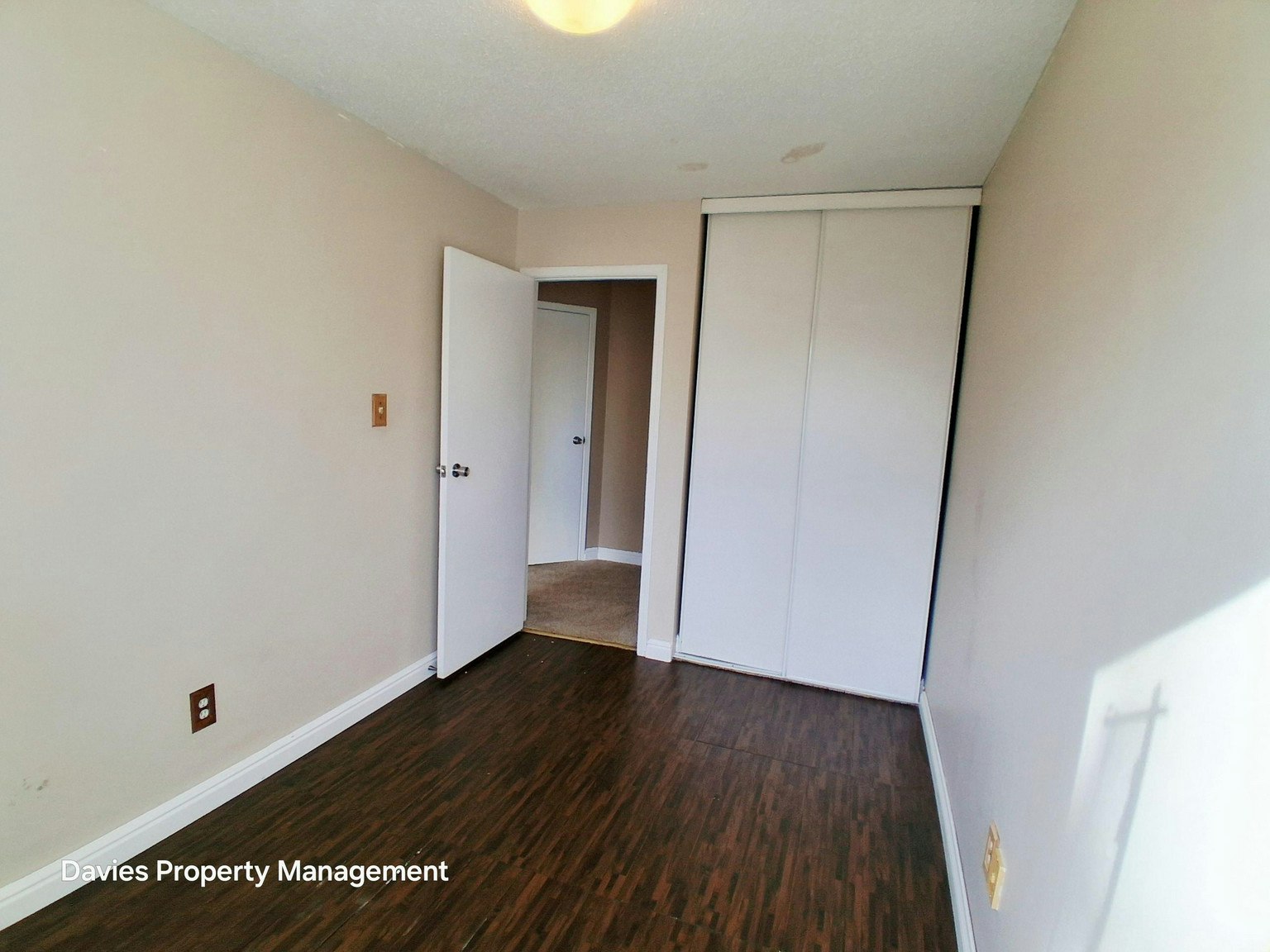 A103 -14520 52 Street Northwest, Edmonton, AB, T5A 3K5 - 8