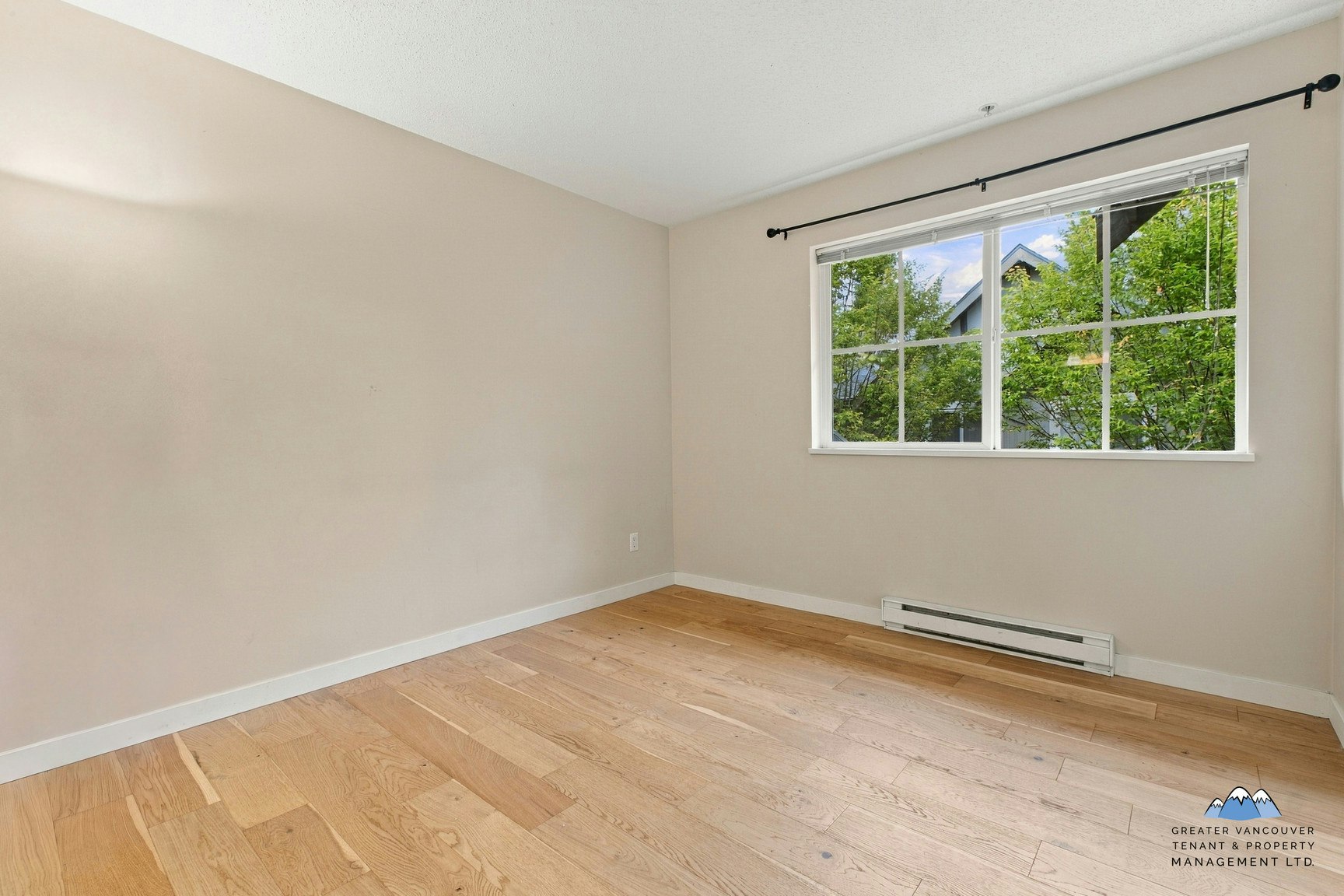 7088 17th Avenue, Burnaby, BC, V3N 1K5 - 11