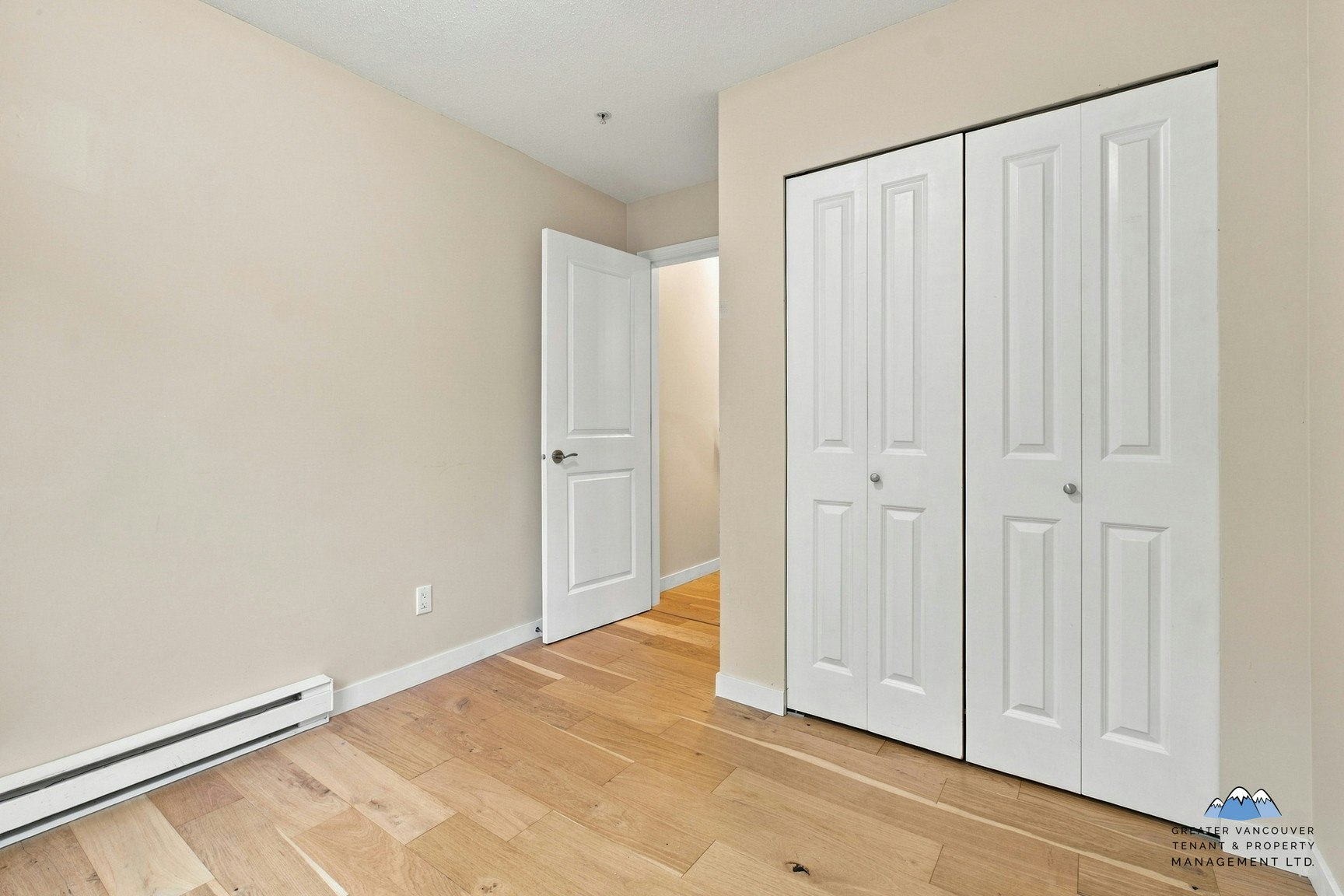 7088 17th Avenue, Burnaby, BC, V3N 1K5 - 16