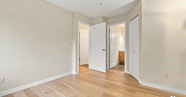 7088 17th Avenue, Burnaby, BC, V3N 1K5 - 12