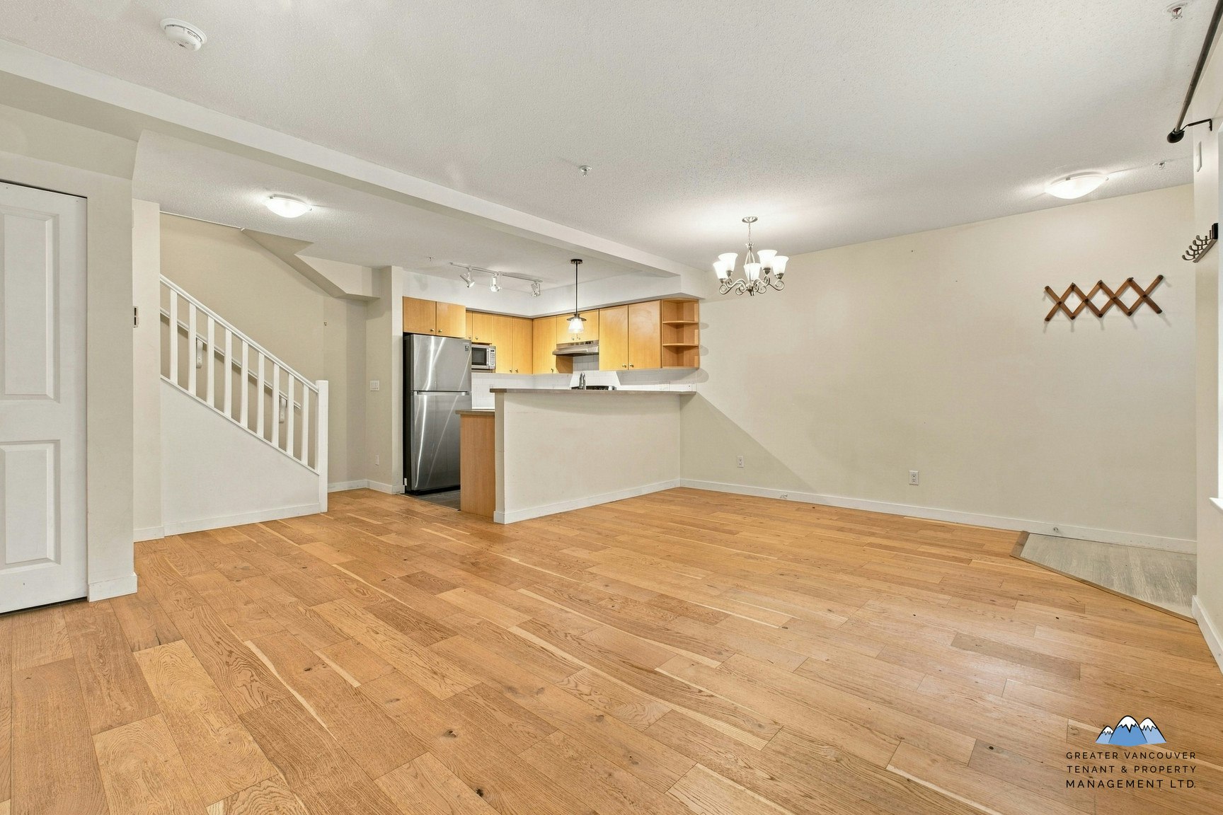 7088 17th Avenue, Burnaby, BC, V3N 1K5 - 9