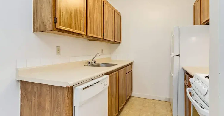 302-4503 45 Avenue, Lloydminster City West, AB, S9V 0W8 - 6