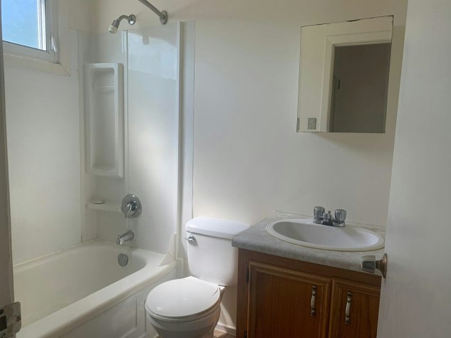 5806 52 Avenue, Red Deer, AB, T4N 4K4 - 7