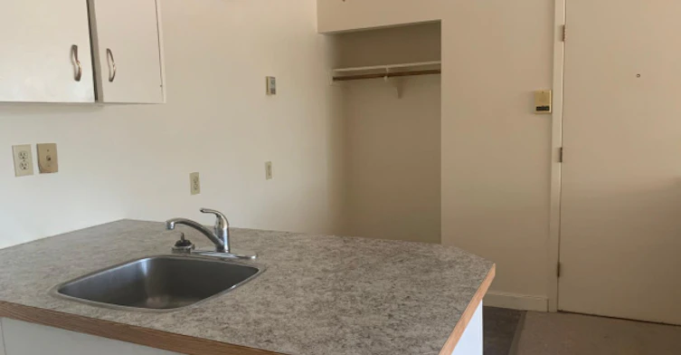 5806 52 Avenue, Red Deer, AB, T4N 4K4 - 8