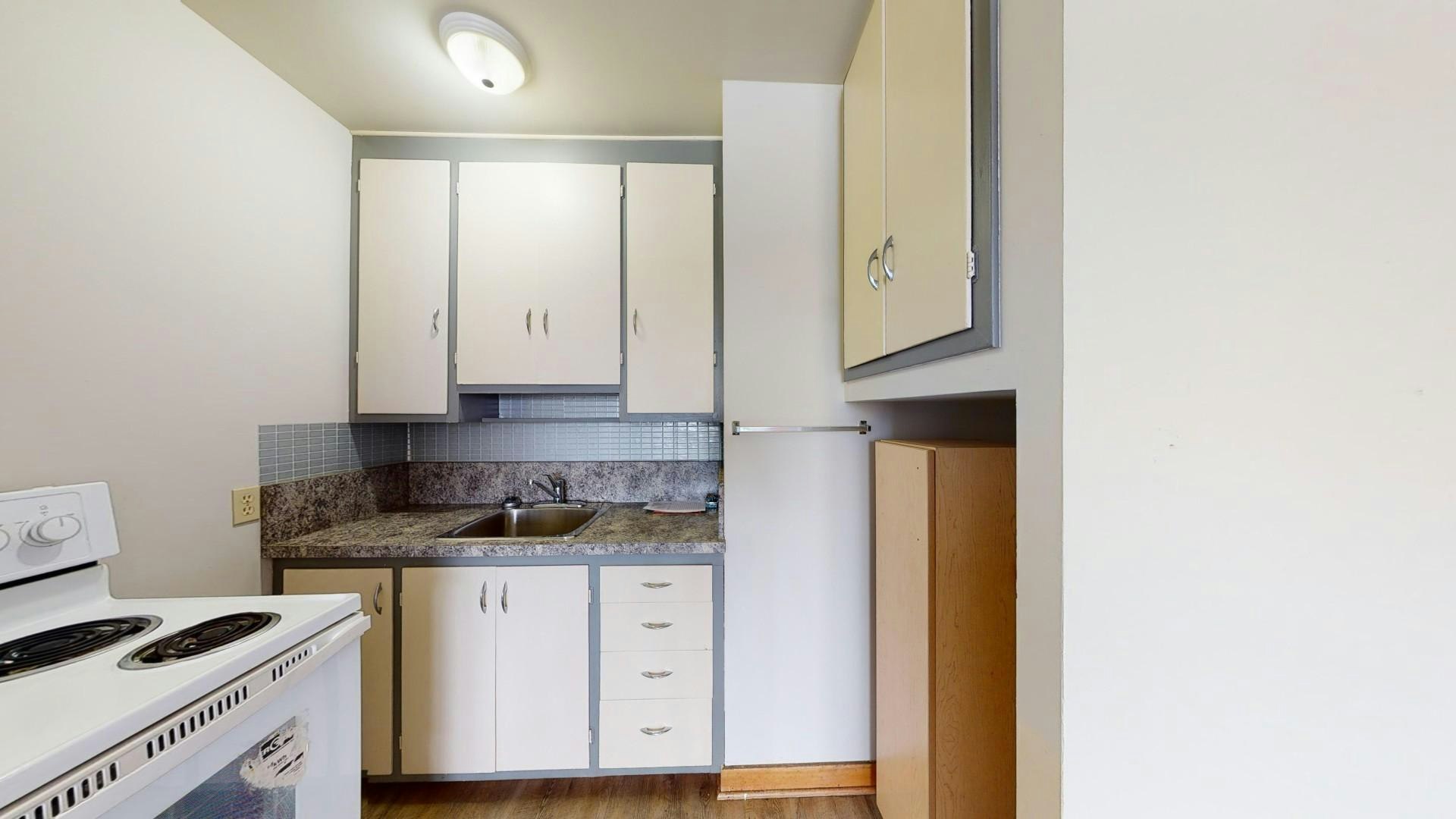 2039 26 Avenue SW, Calgary, AB, T2T 1E5 2