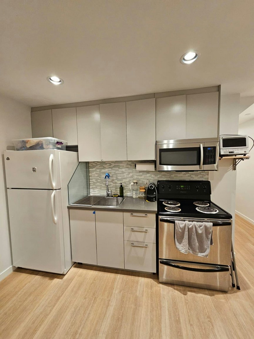 LEFT BASEMENT-3260 East 5th Avenue, Vancouver, BC, V5M 1P3 - 5
