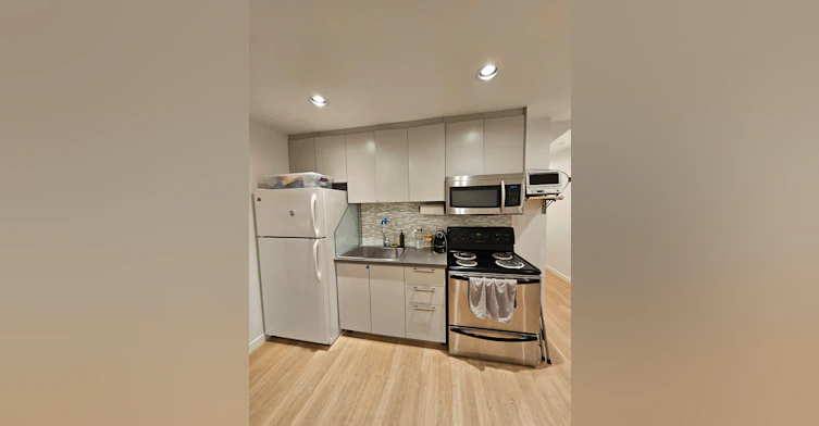LEFT BASEMENT-3260 East 5th Avenue, Vancouver, BC, V5M 1P3 - 5