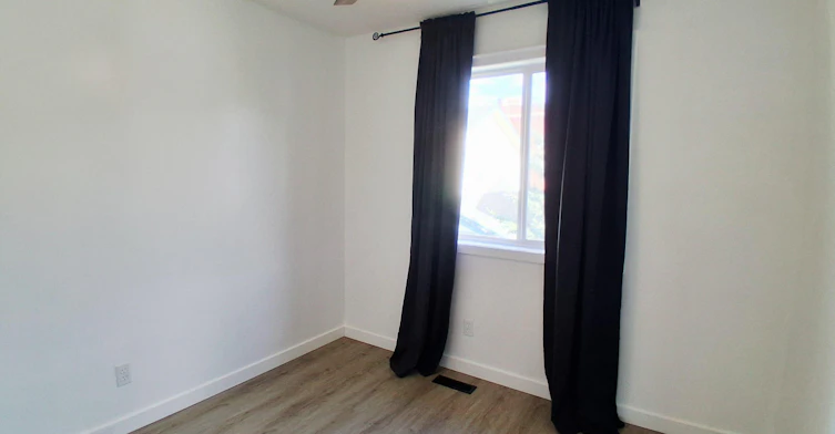 54-10909 106 Street NW, Edmonton, AB, T5H 4M7 - 9
