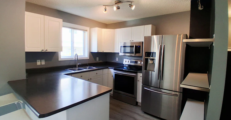 54-10909 106 Street NW, Edmonton, AB, T5H 4M7