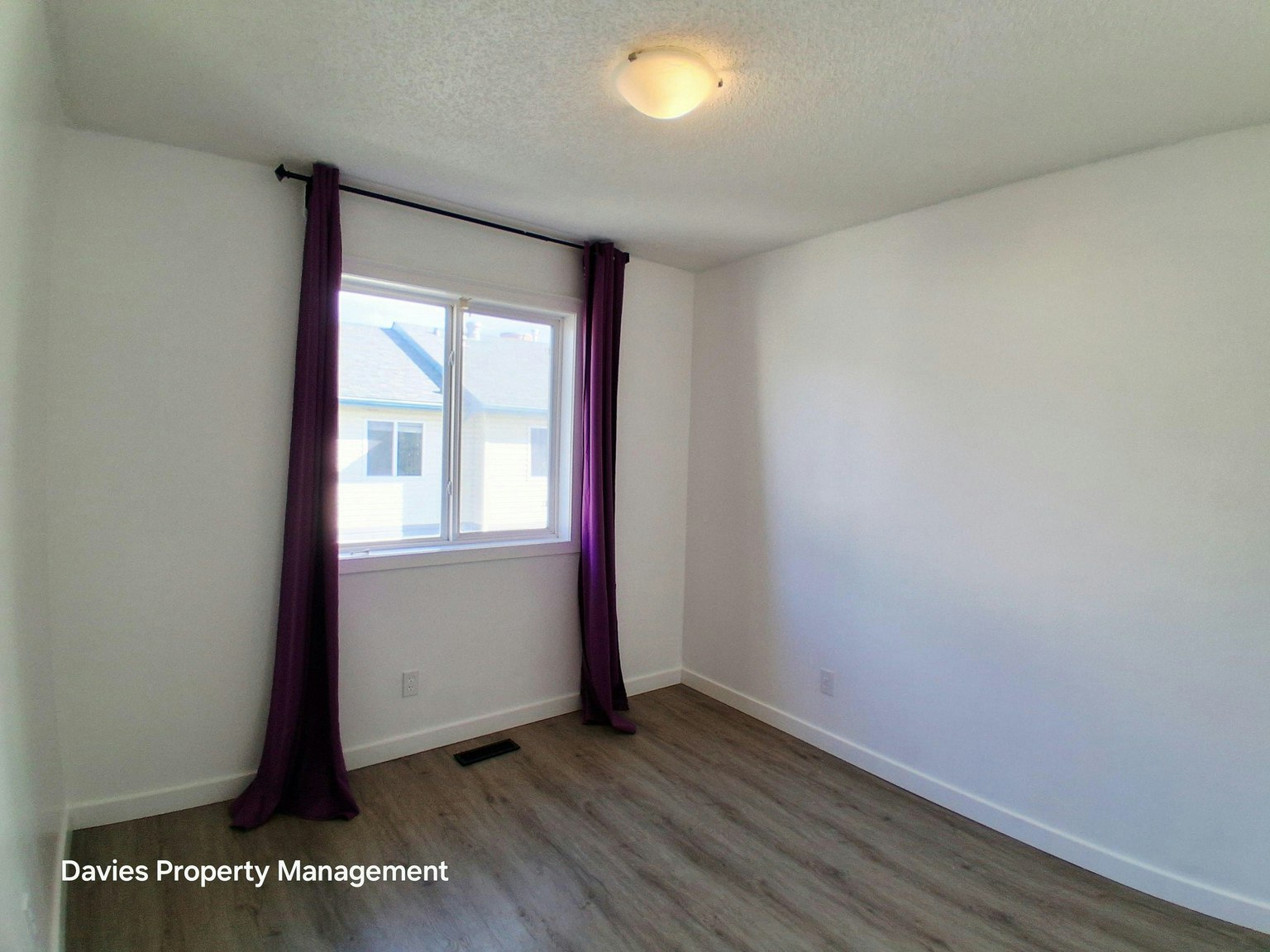 54-10909 106 Street NW, Edmonton, AB, T5H 4M7 - 8