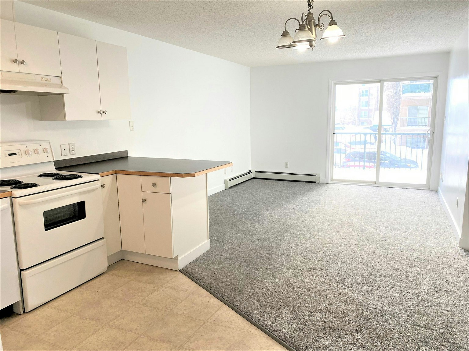 11325 83 Street Northwest, Edmonton, AB, T5B 4W5 - 10