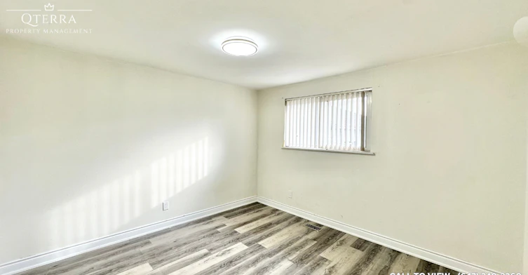 1-44 Strathavon Drive, Toronto, ON, M9V 2H6 - 5