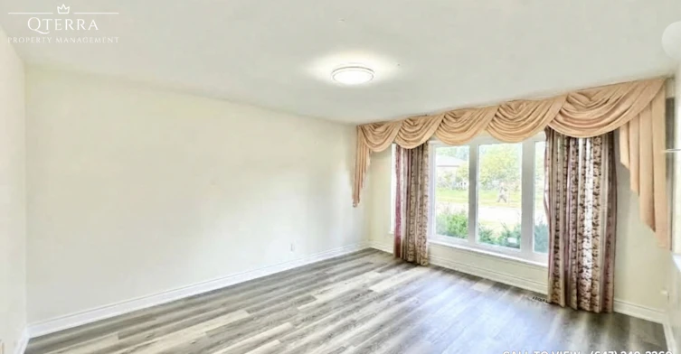 1-44 Strathavon Drive, Toronto, ON, M9V 2H6
