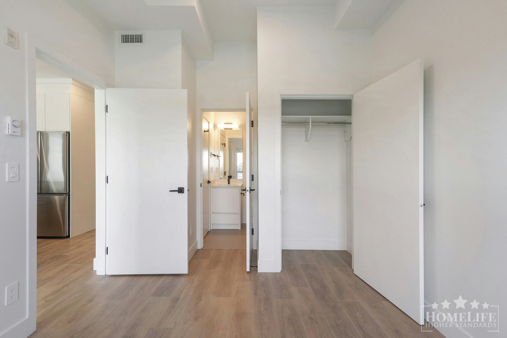 403,  , Surrey, BC, V3W 3N5 - 17