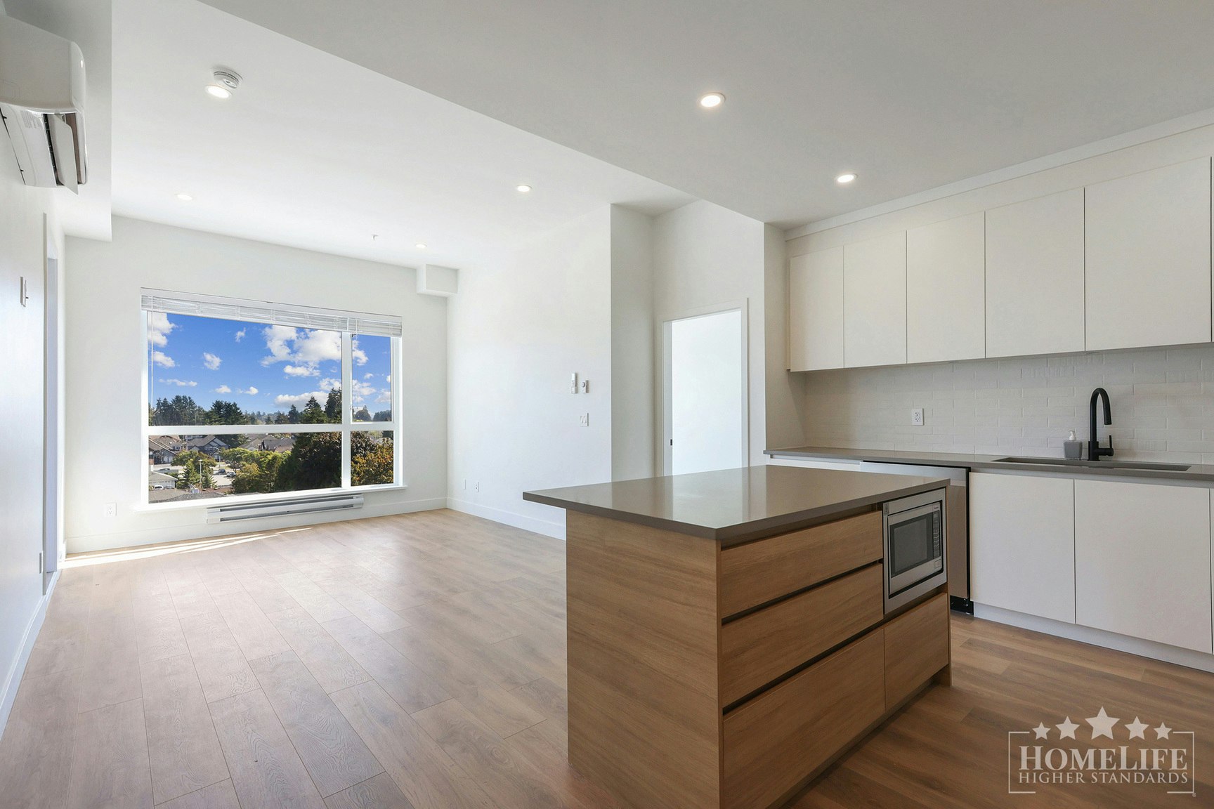 403,  , Surrey, BC, V3W 3N5 - 8