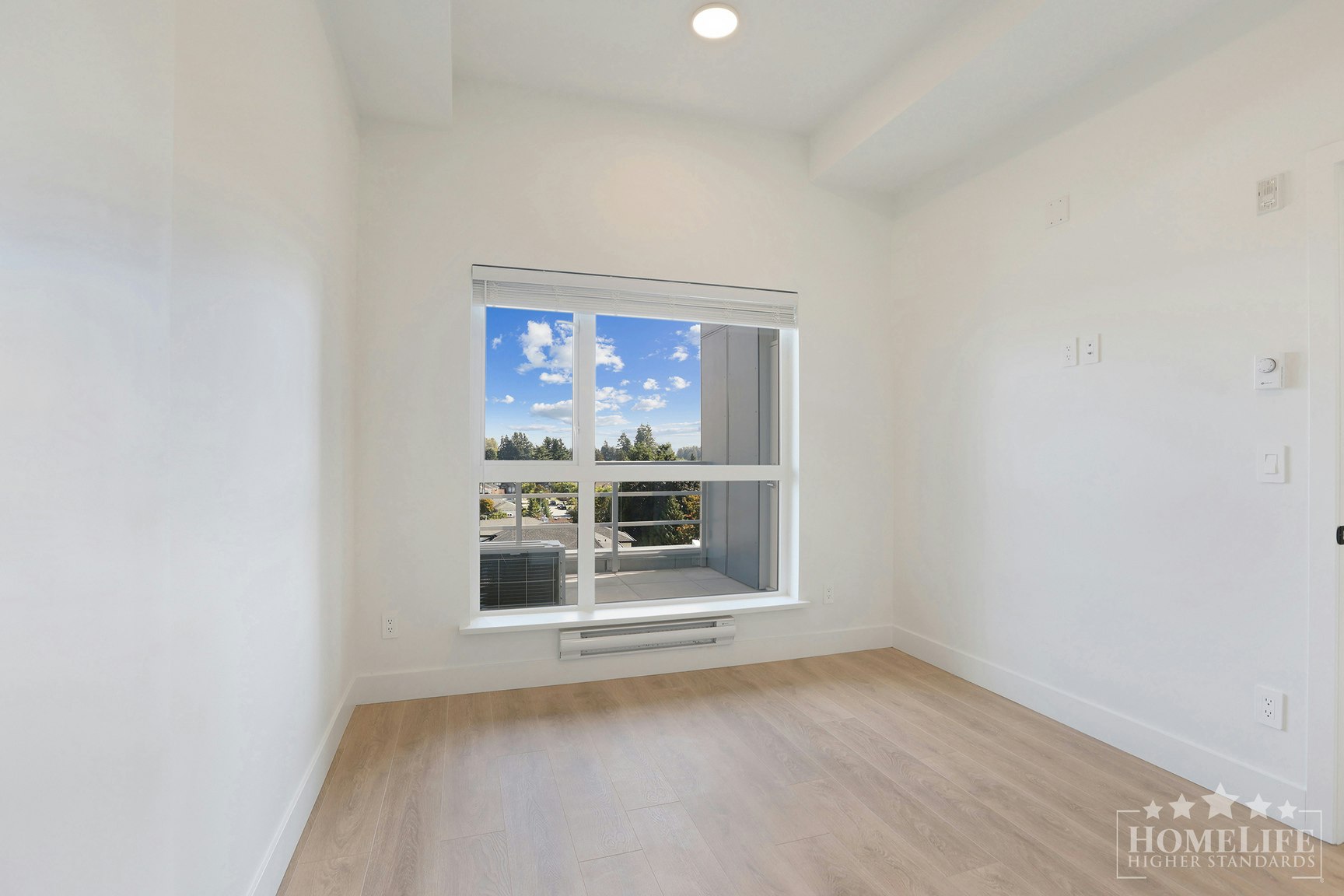 403,  , Surrey, BC, V3W 3N5 - 18