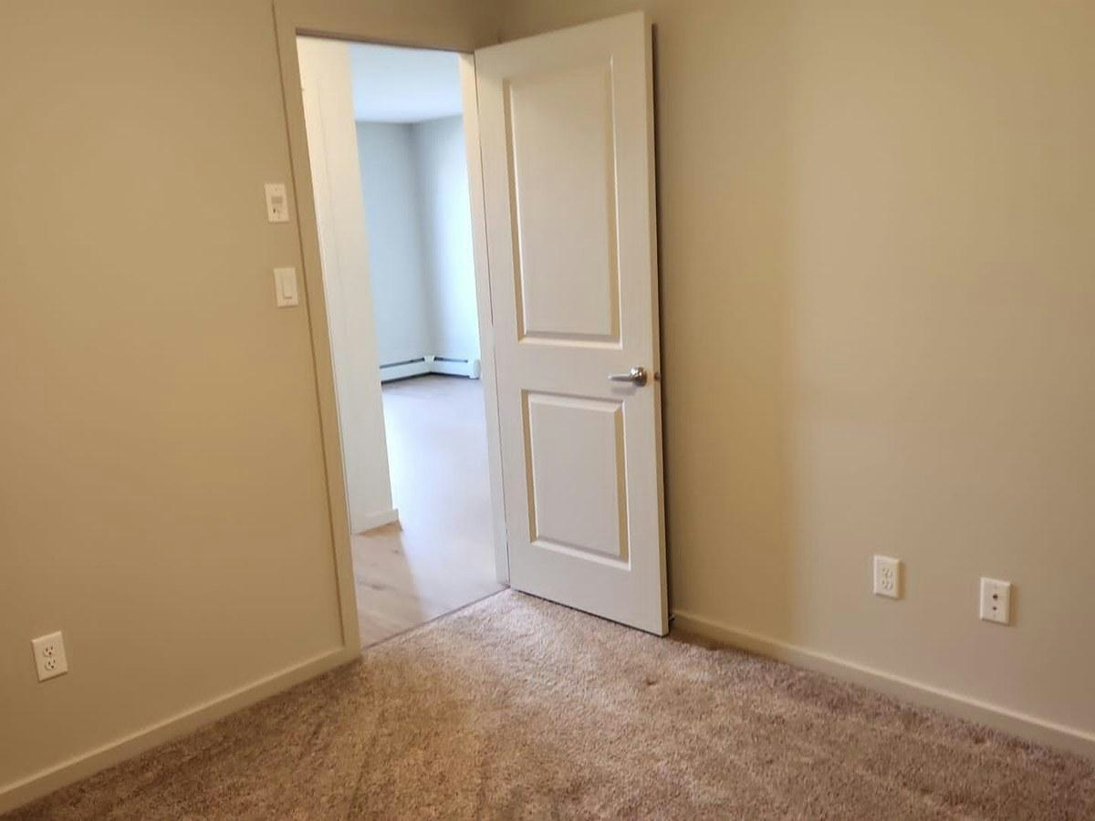 303-5404 7 Avenue Southwest, Edmonton, AB, T6X 2K4 - 9