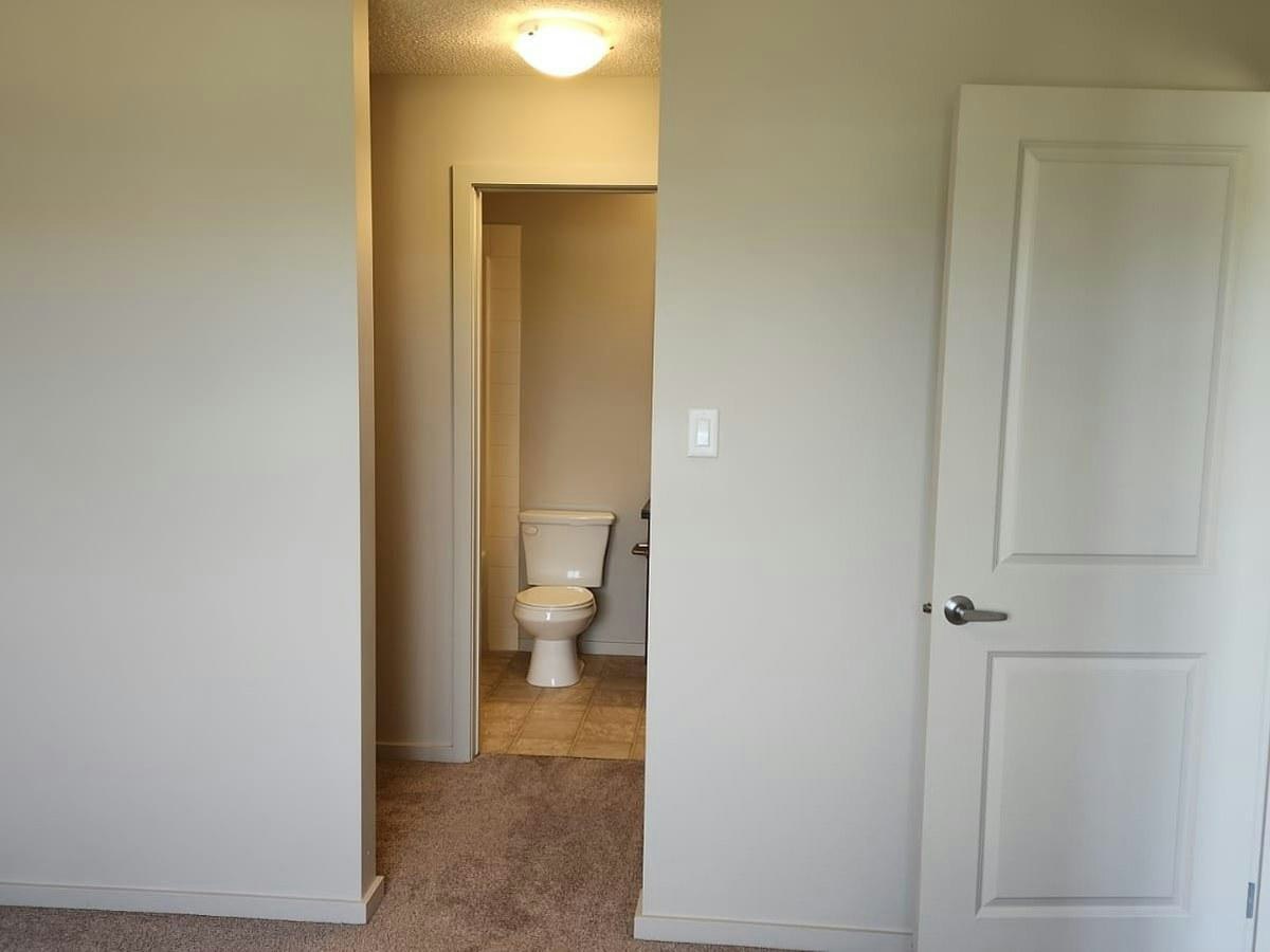 303-5404 7 Avenue Southwest, Edmonton, AB, T6X 2K4 - 11