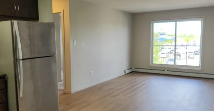 303-5404 7 Avenue Southwest, Edmonton, AB, T6X 2K4 - 5