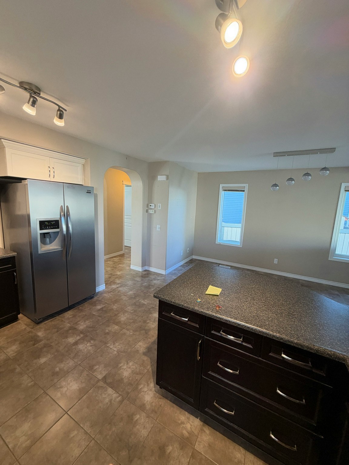 7216 21 Avenue Southwest, Edmonton, AB, T6X 0L5 - 7