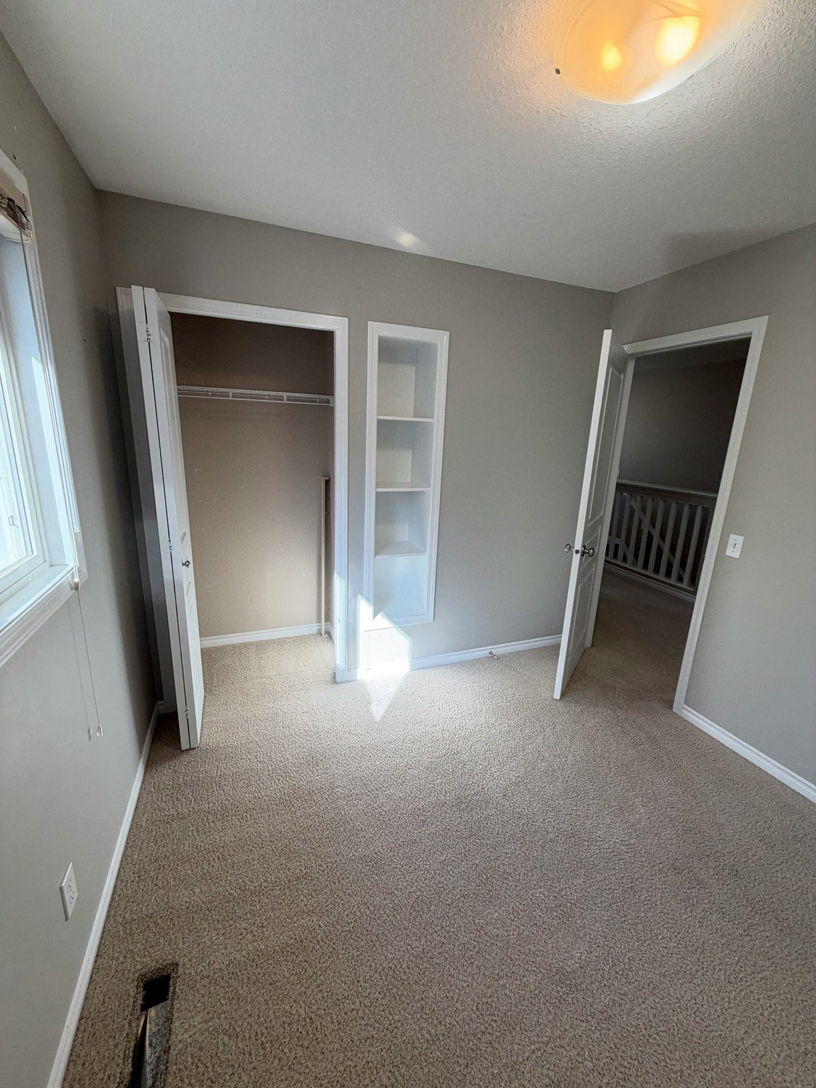 7216 21 Avenue Southwest, Edmonton, AB, T6X 0L5 - 17