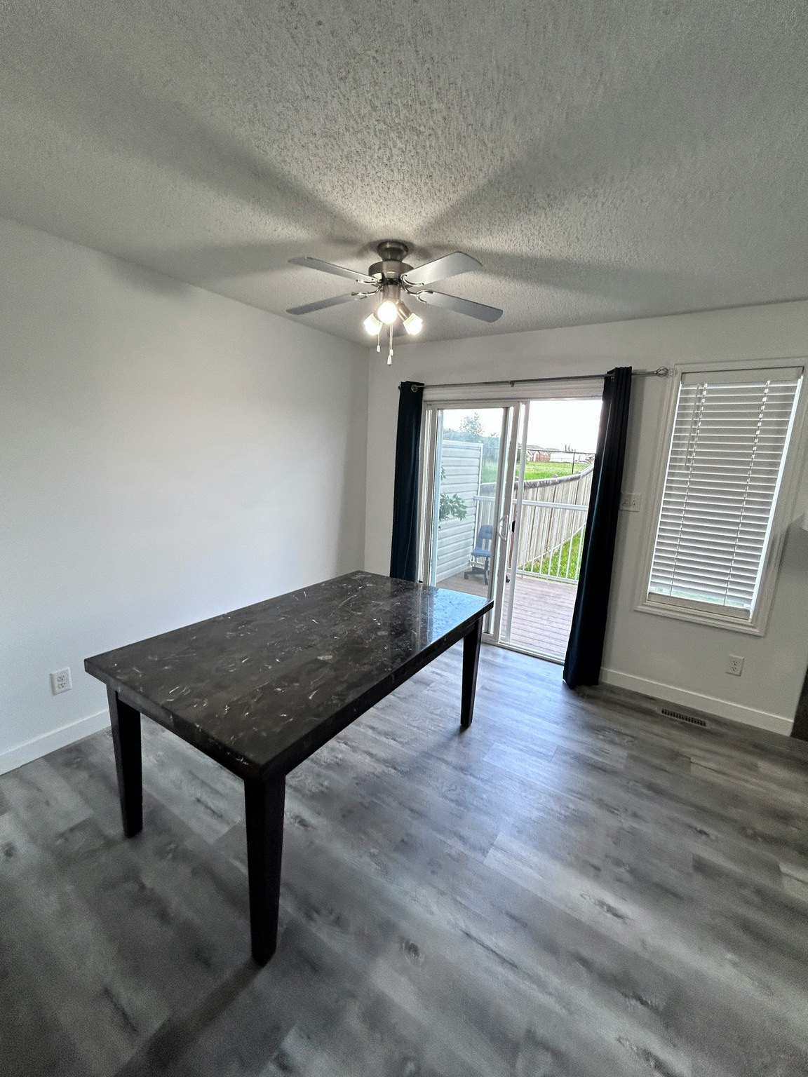 1903 28 Street Northwest, Edmonton, AB, T6T 0K2 - 6