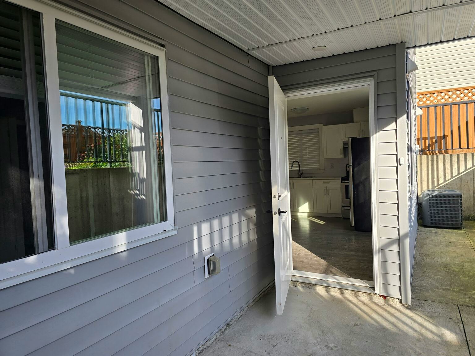 20522 70 Avenue, Langley, BC, V2Y 0W4 - 6