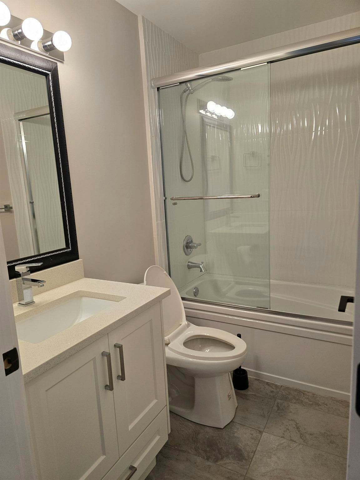 20522 70 Avenue, Langley, BC, V2Y 0W4 - 14