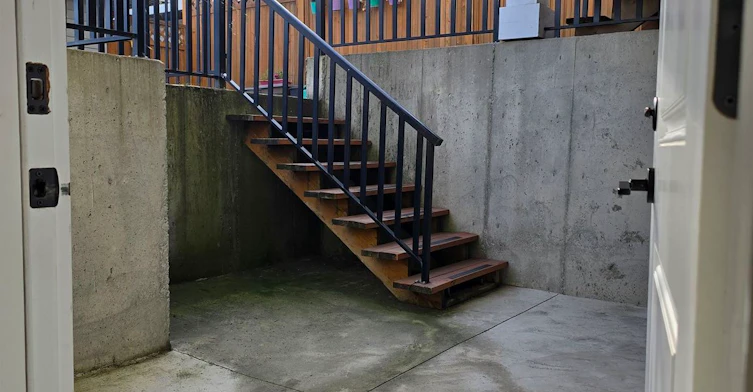 20522 70 Avenue, Langley, BC, V2Y 0W4