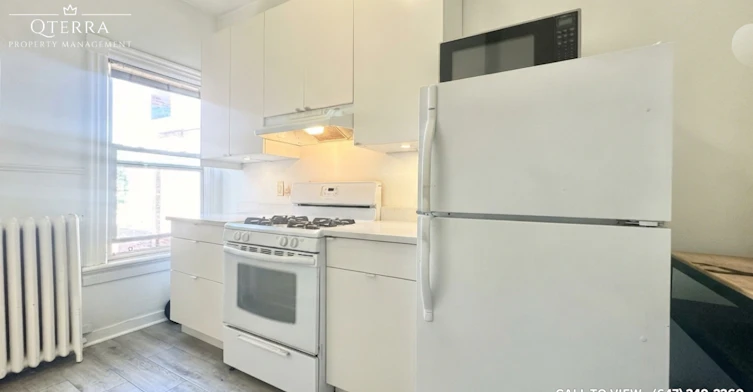 3-68 Palmerston Avenue, Toronto, ON, M6J 2J1 - 2