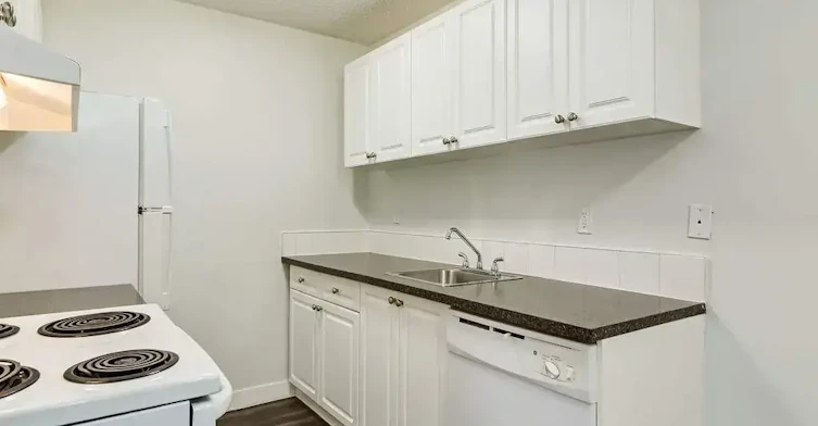 D301-3005 56 Avenue, Lloydminster City West, AB, T9V 1Z6 - 13
