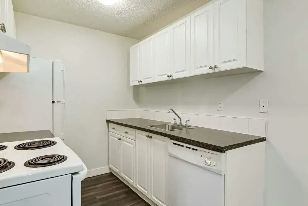 E104-3005 56 Avenue, Lloydminster City West, AB, T9V 1Z6 - 13