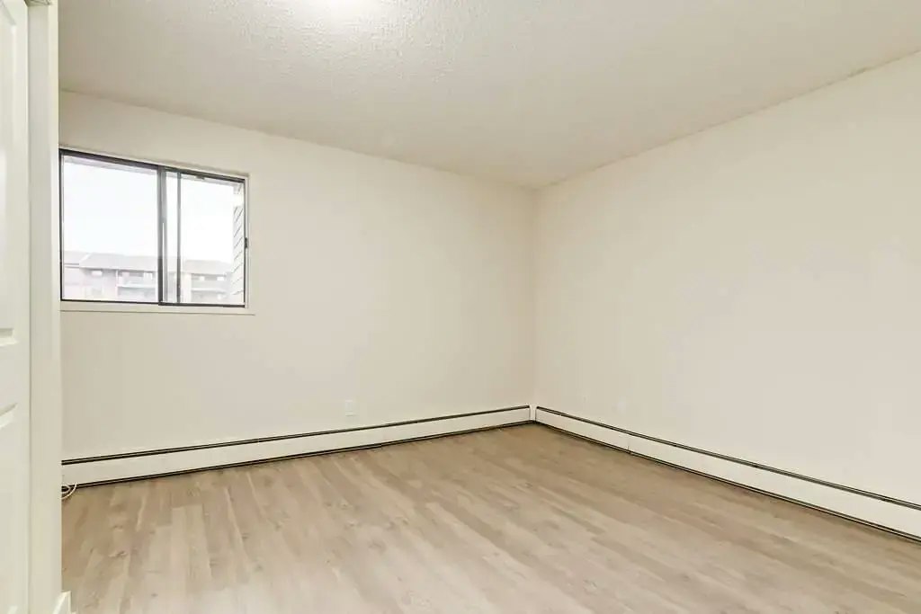 E104-3005 56 Avenue, Lloydminster City West, AB, T9V 1Z6 - 11