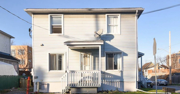 289-289 Richelieu Avenue, Ottawa, ON, K1L 7C9