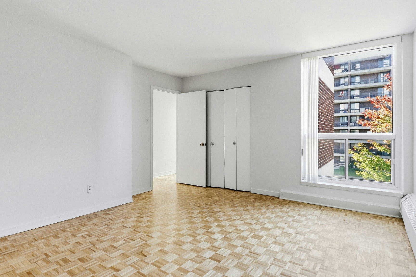 5755 Sir Walter Scott Avenue, Côte-Saint-Luc, QC, H4W 1S4 - 7