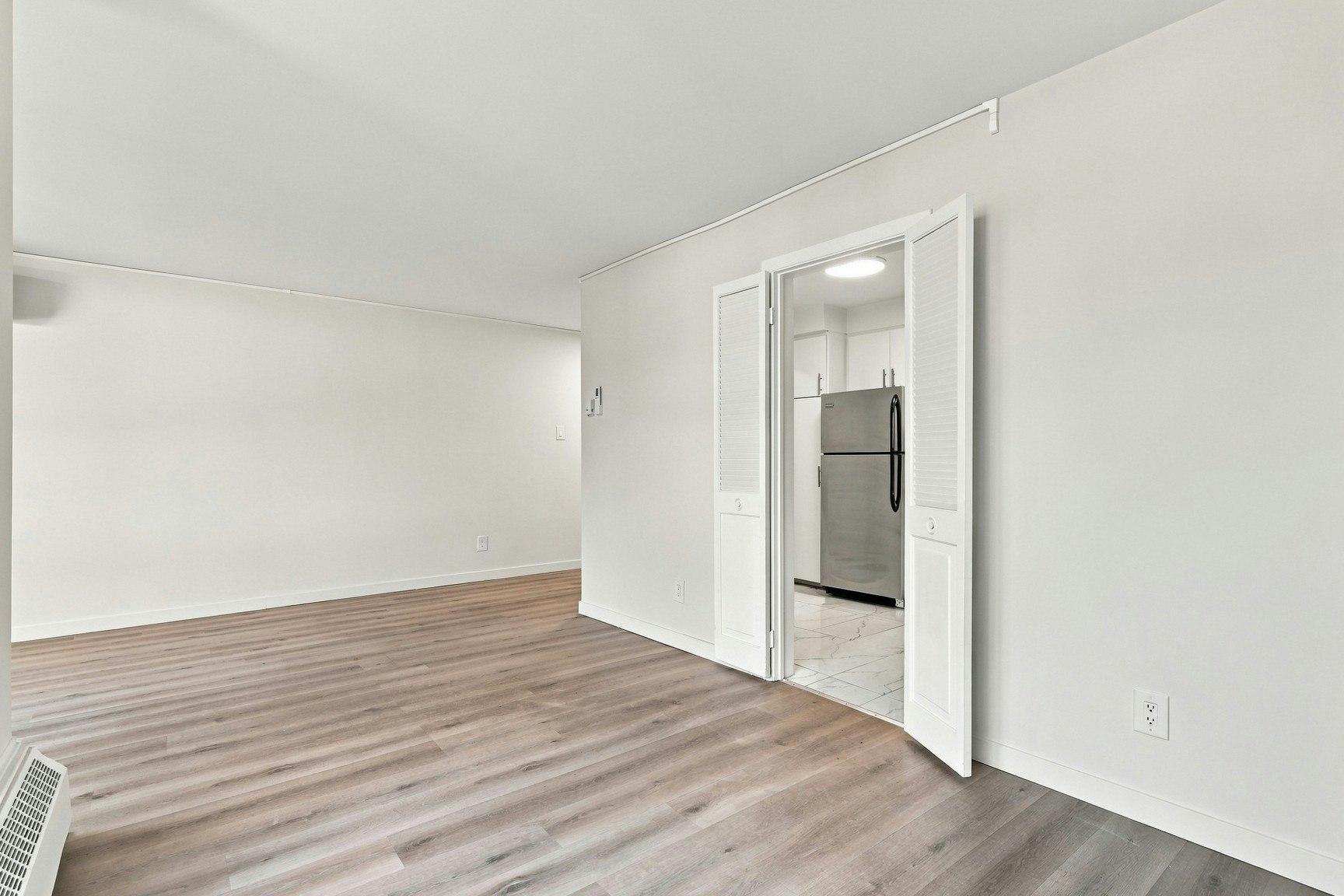 5755 Sir Walter Scott Avenue, Côte-Saint-Luc, QC, H4W 1S4 - 21