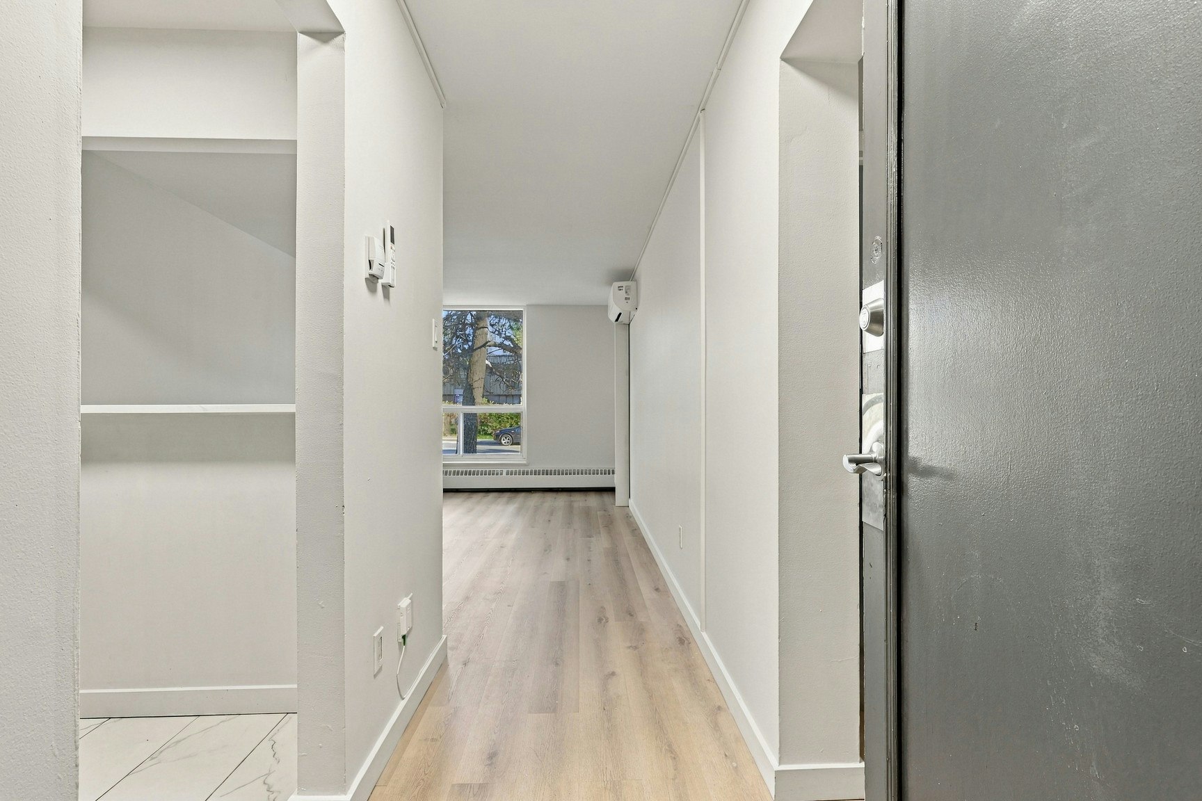 5755 Sir Walter Scott Avenue, Côte-Saint-Luc, QC, H4W 1S4 - 11