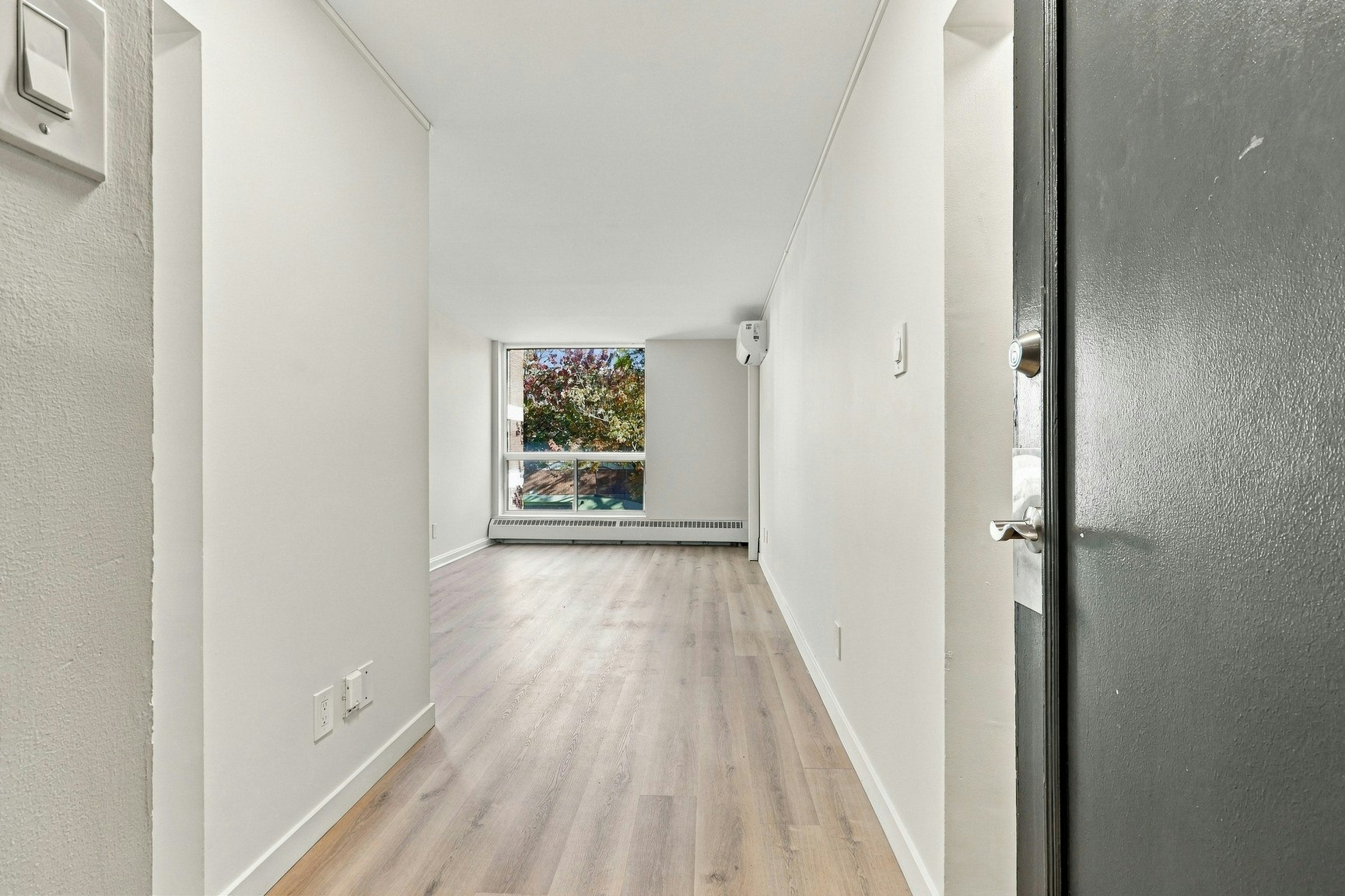 5755 Sir Walter Scott Avenue, Côte-Saint-Luc, QC, H4W 1S4 - 18