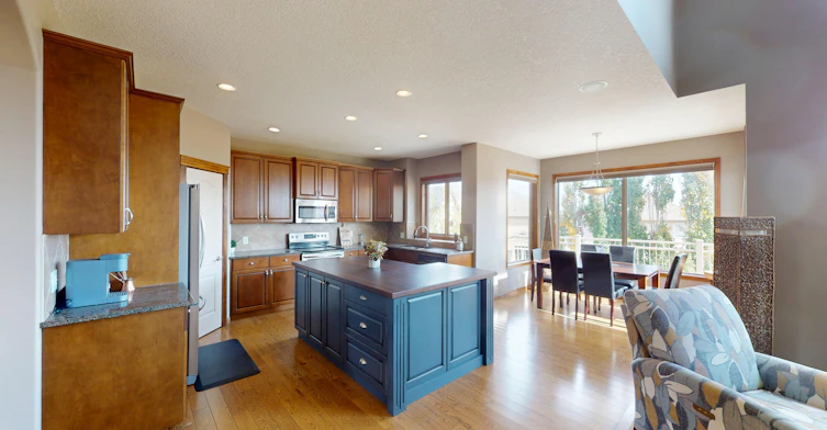 35 Tremblant Point SW, Calgary, AB, T3H 0B9 - 4