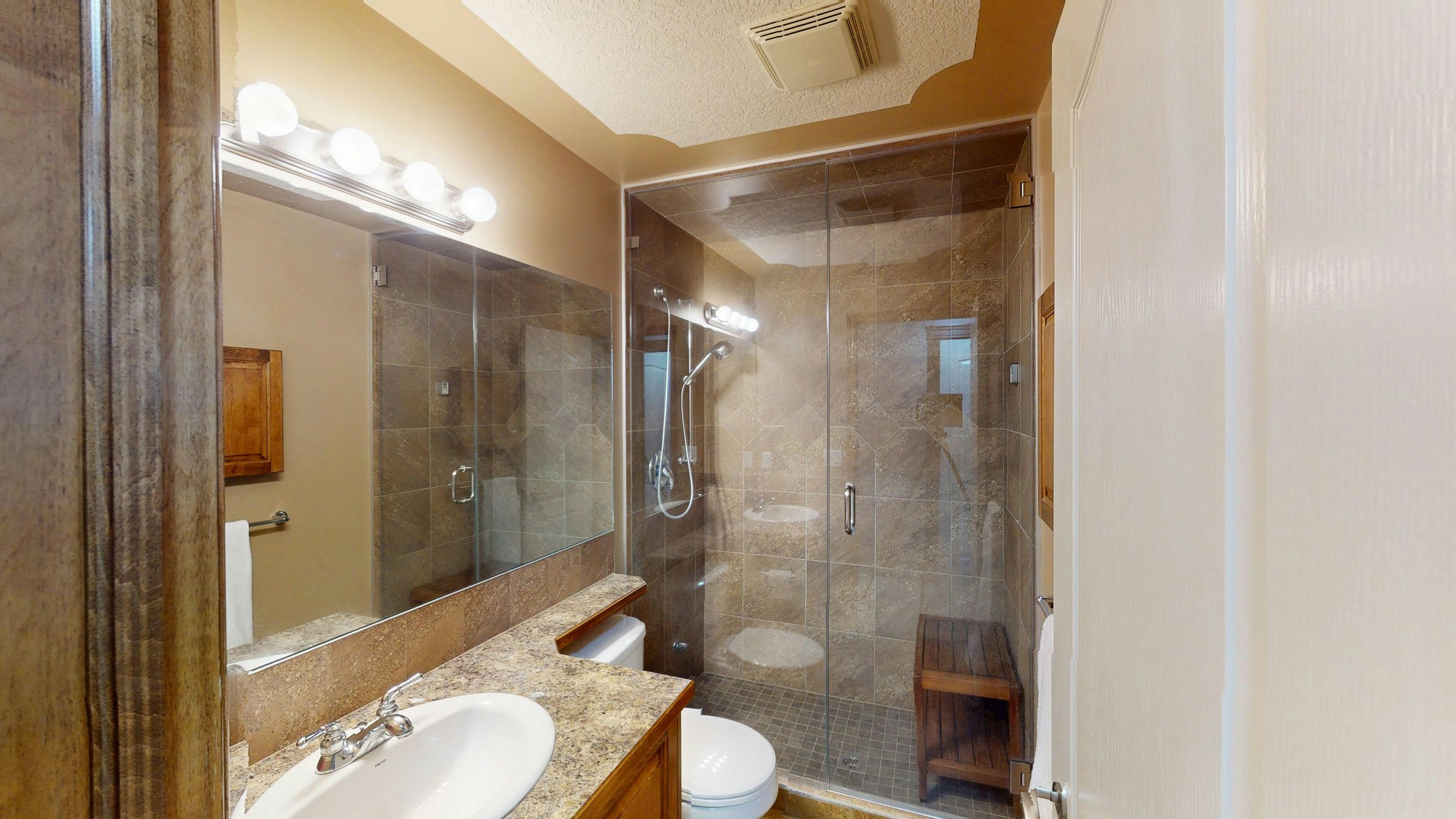 35 Tremblant Point SW, Calgary, AB, T3H 0B9 - 23