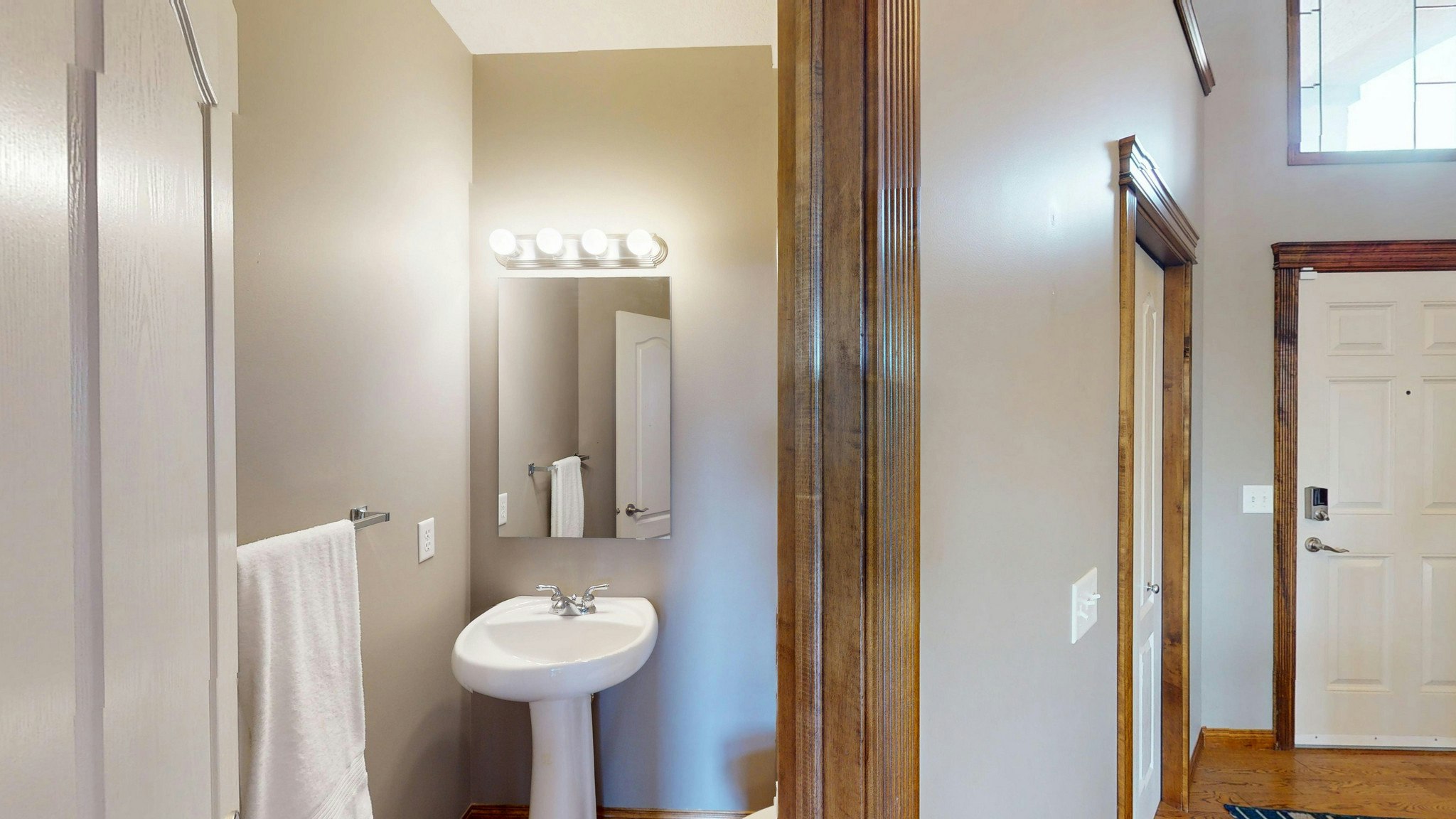 35 Tremblant Point SW, Calgary, AB, T3H 0B9 - 8