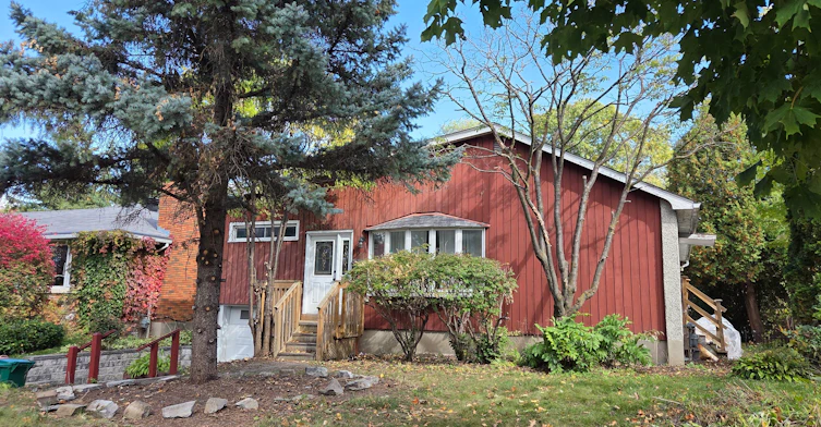 869-869 Rex Avenue, Ottawa, ON, K2A 2P6