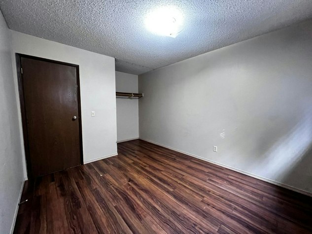 5220 41 Street, Innisfail, AB, T4G 1C4 - 4