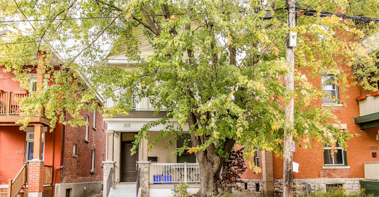 207 Fifth Avenue, Ottawa, ON, K1S 2N1