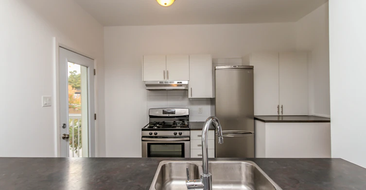 207 Fifth Avenue, Ottawa, ON, K1S 2N1 - 8