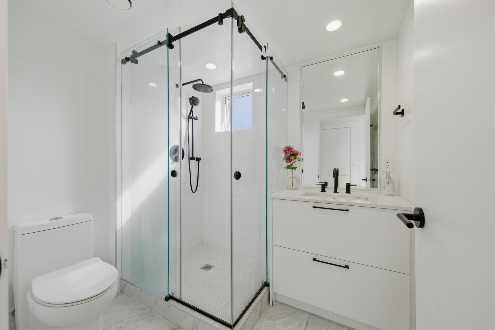 555 East 2nd Street, North Vancouver, BC, V7L 1E1 - 15