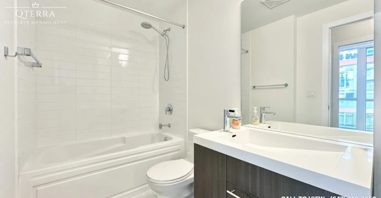 514-30 Nelson Street, Toronto, ON, M5V 0H5 - 8
