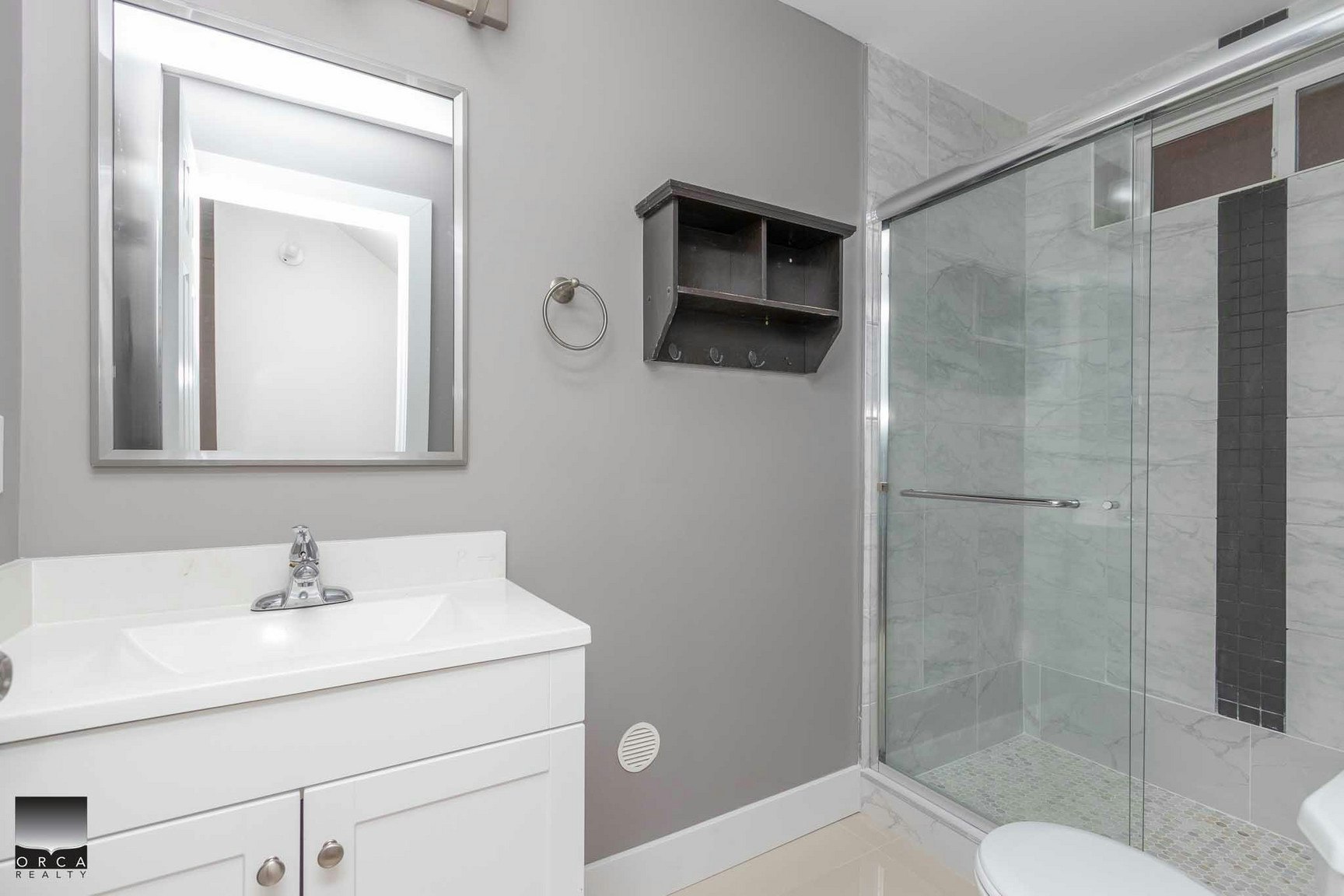 19130 69a Avenue, Surrey, BC, V4N 0A5 - 17